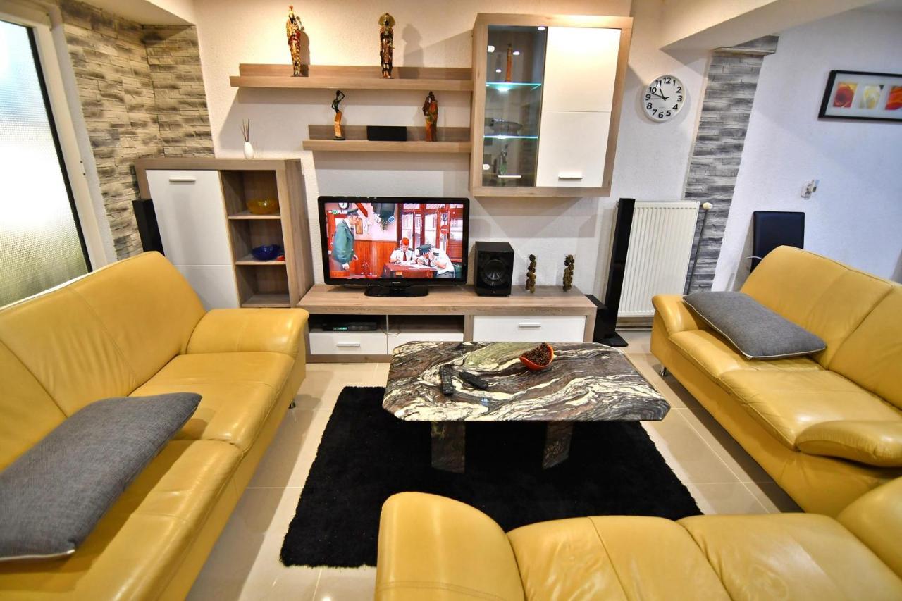 Apartments V+K تاترانسكا ستربا المظهر الخارجي الصورة