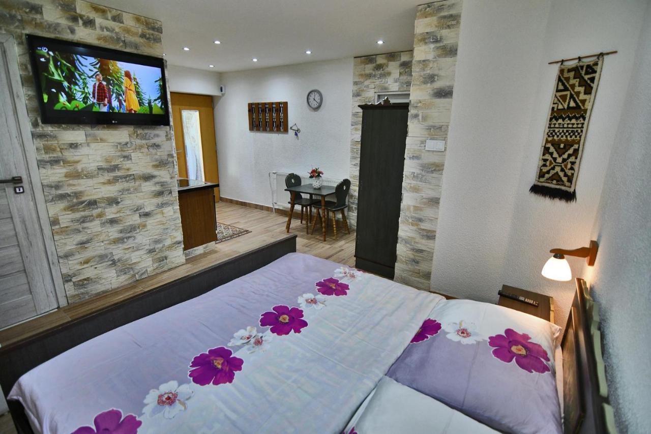Apartments V+K تاترانسكا ستربا المظهر الخارجي الصورة